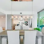Elegant Condo With Ocean Views In Key Biscayne